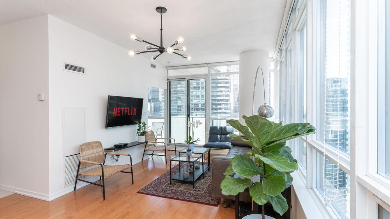 Beautiful Modern Luxurious Scotiabank Arena Aparthotel Toronto