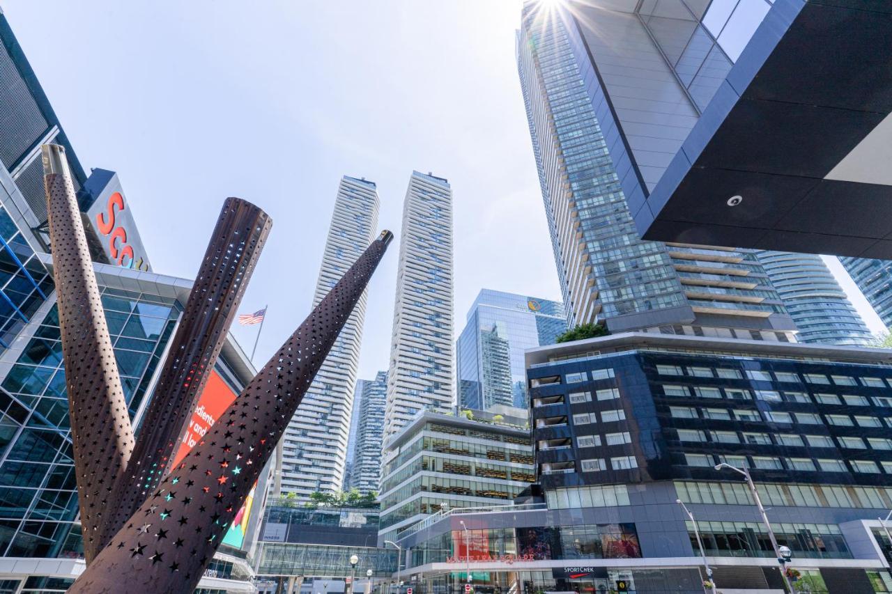 Beautiful Modern Luxurious Scotiabank Arena Aparthotel