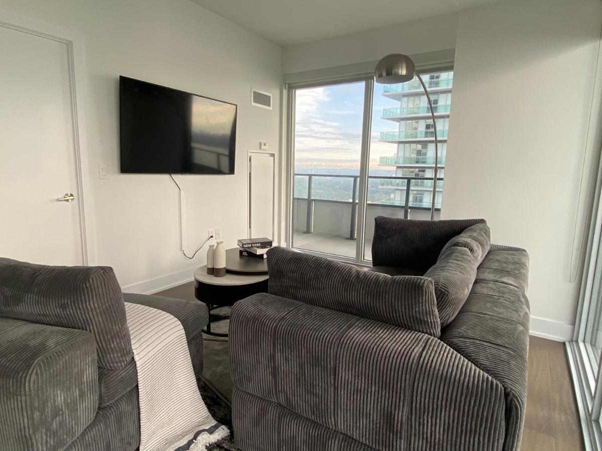 1 Bedroom Waterfront
