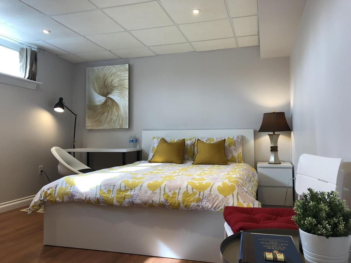 Peaceful Cosy With Garden View, Private Parking Toronto