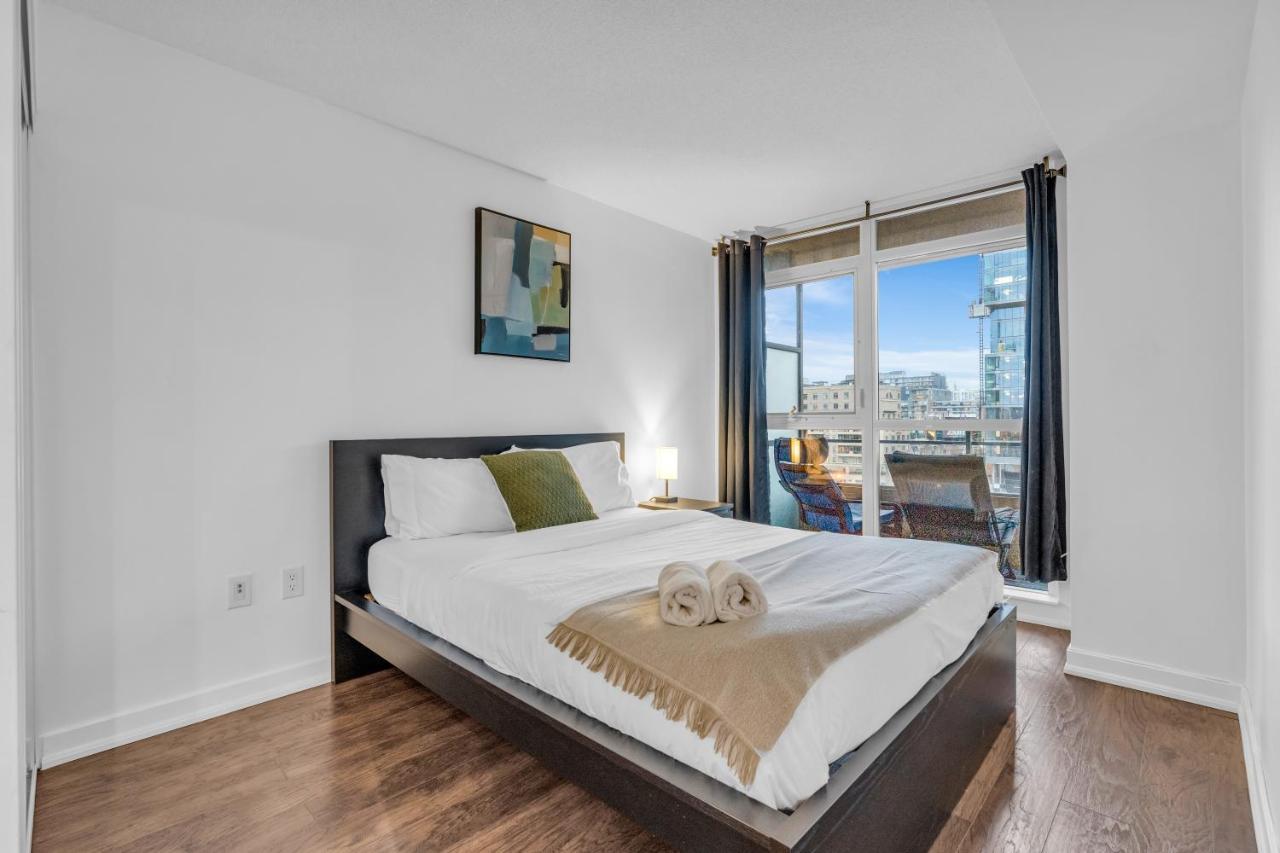 Cityplace Luxury * Toronto