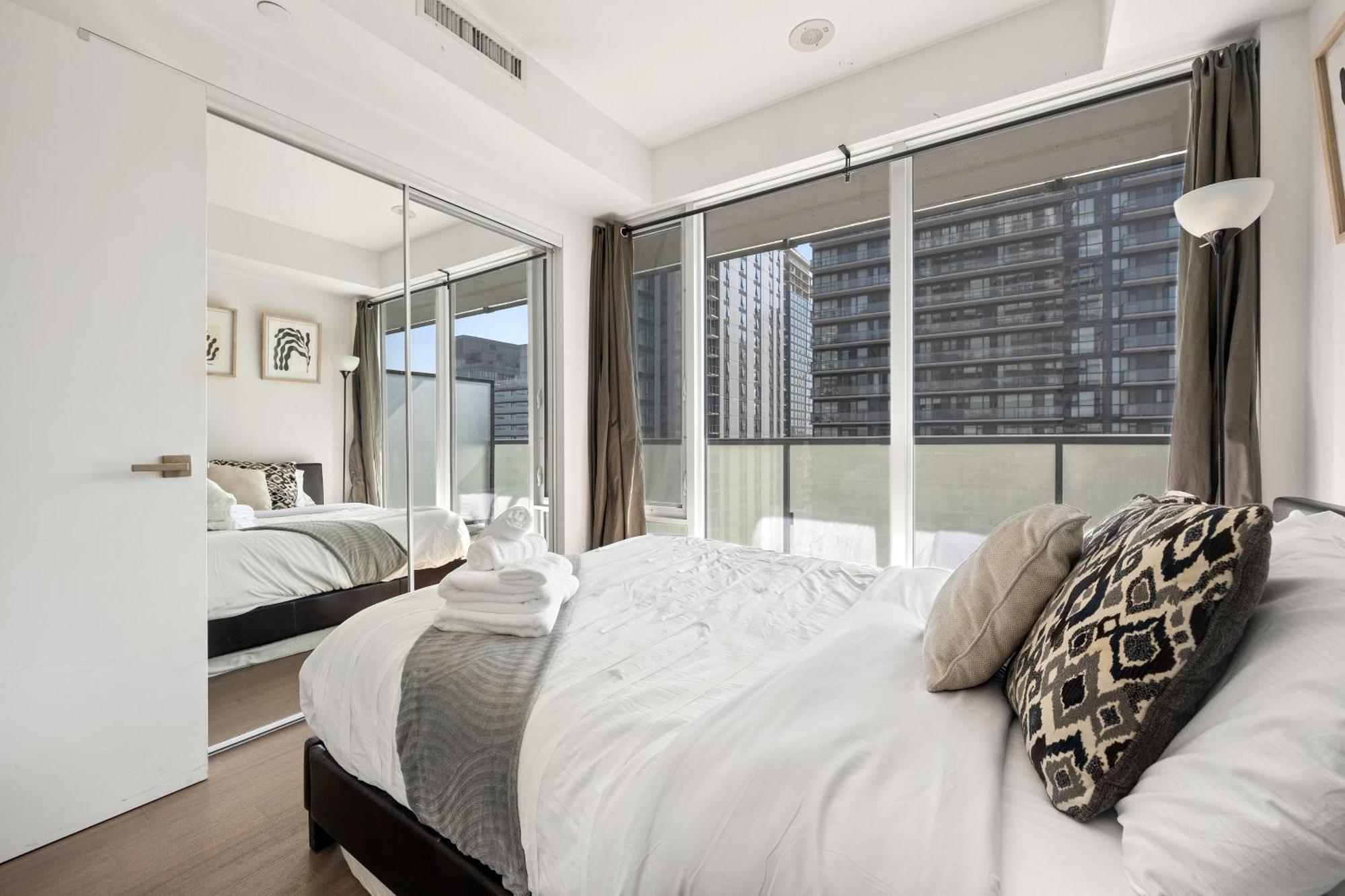 Trendy 1bedroom Downtown Apartment Toronto