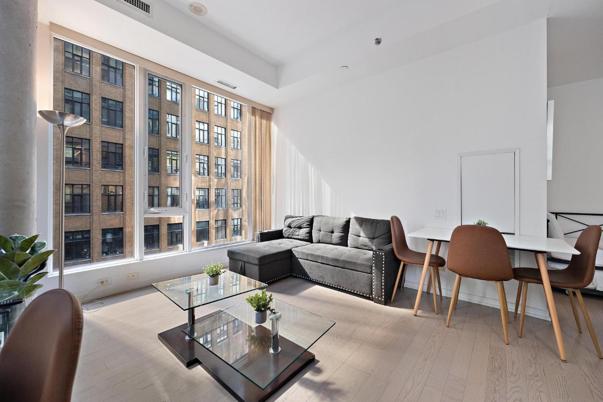 Trendy 1bedroom Downtown Apartment Toronto