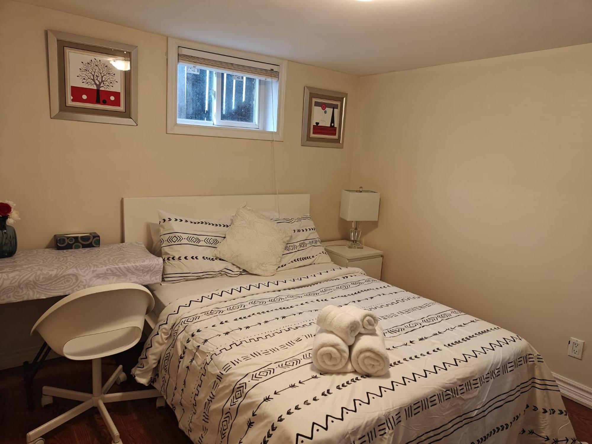 Homestay Spacious Mbr Near Kennedy Subway & Go *