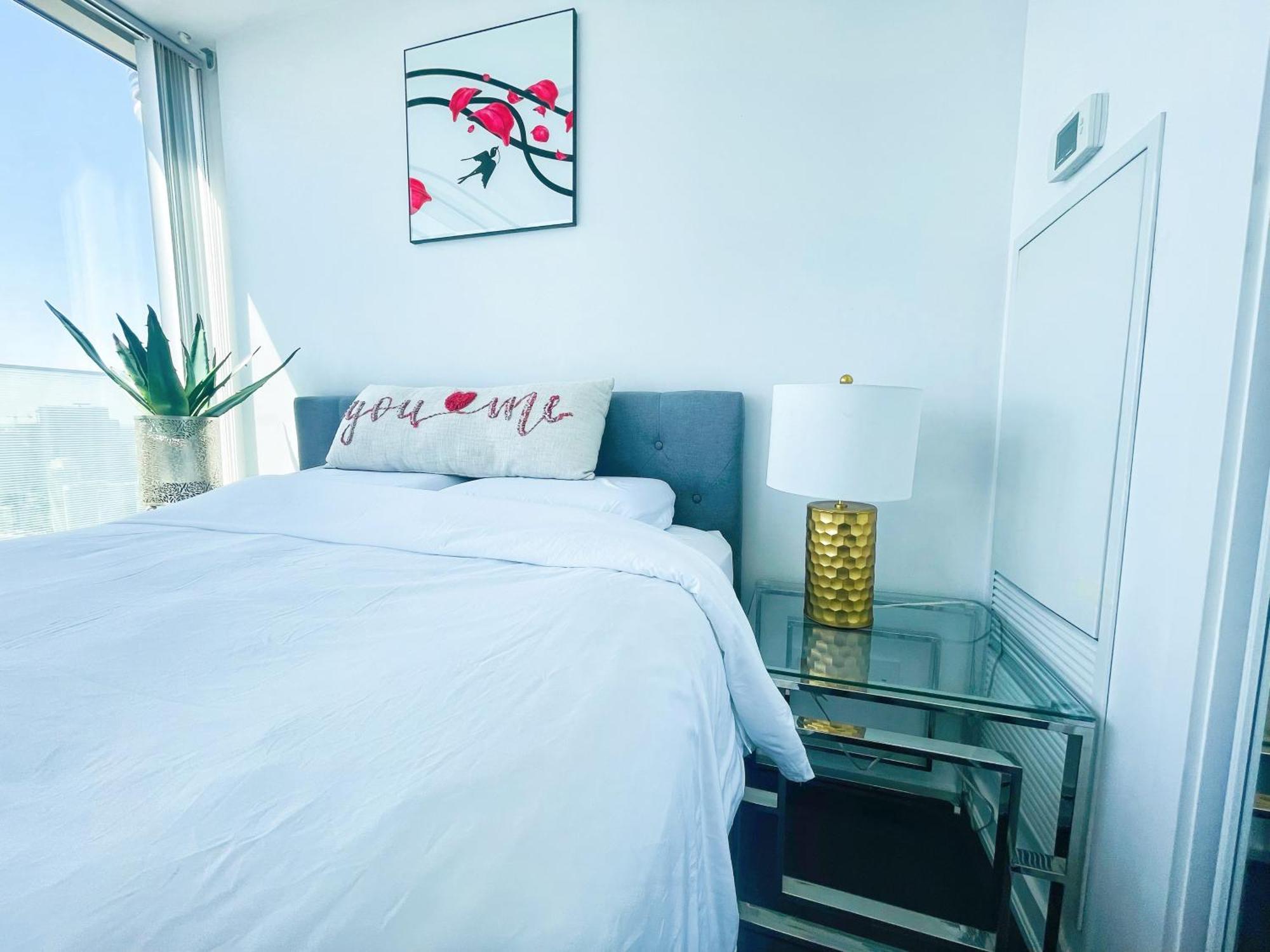 Superior 49th Floor 3 Bedroom With Cn Tower And View Hotel Toronto