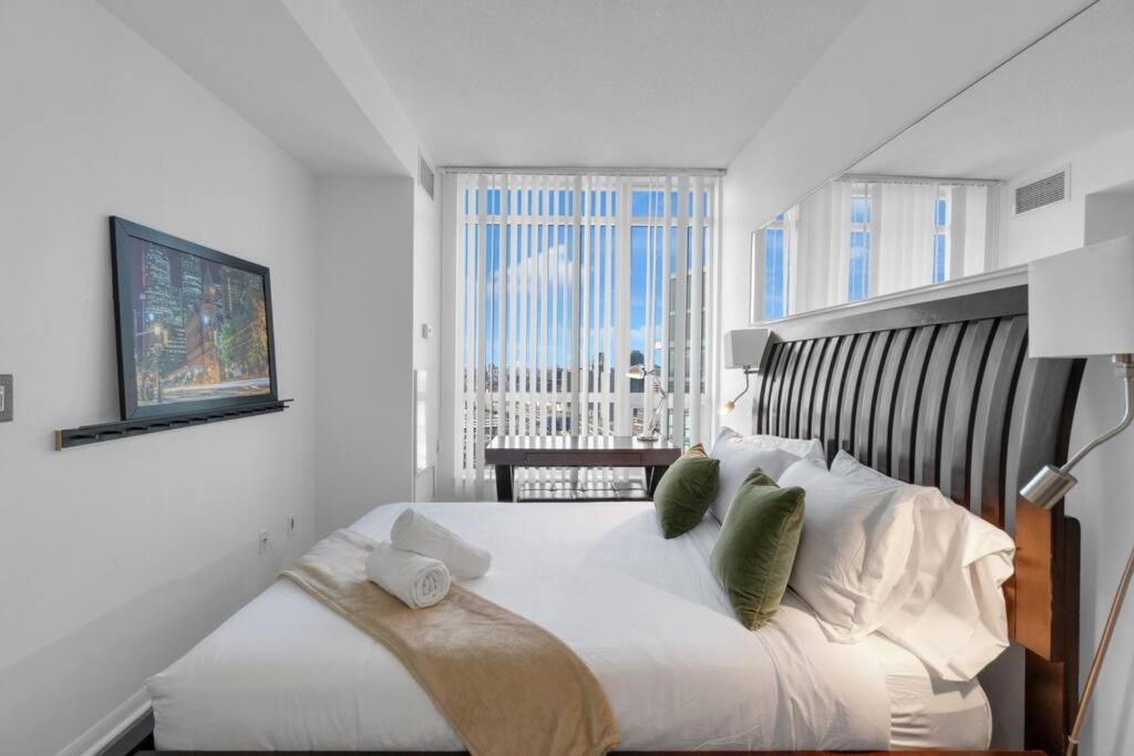Apartment Spacious 1br - Downtown - Pool - Gym - Parking