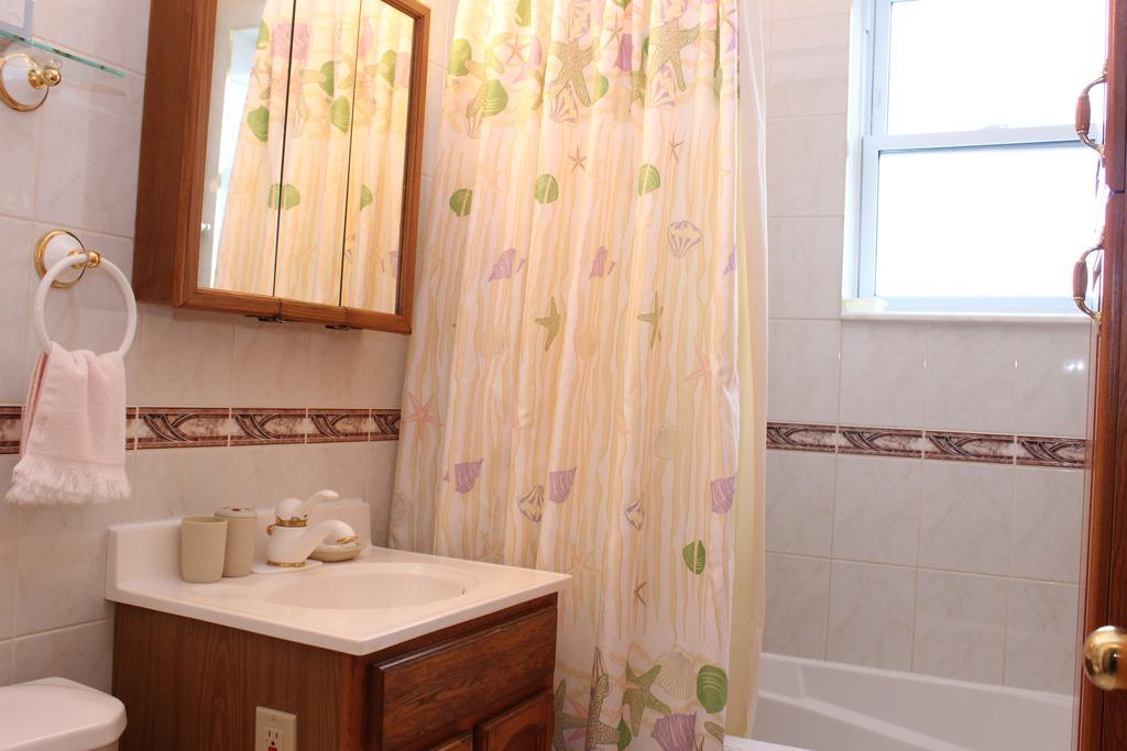 Petryla Estates Furnished Toronto