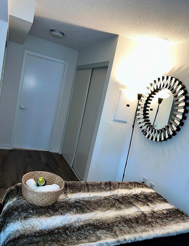 Apartment Cozy Downtown Toronto