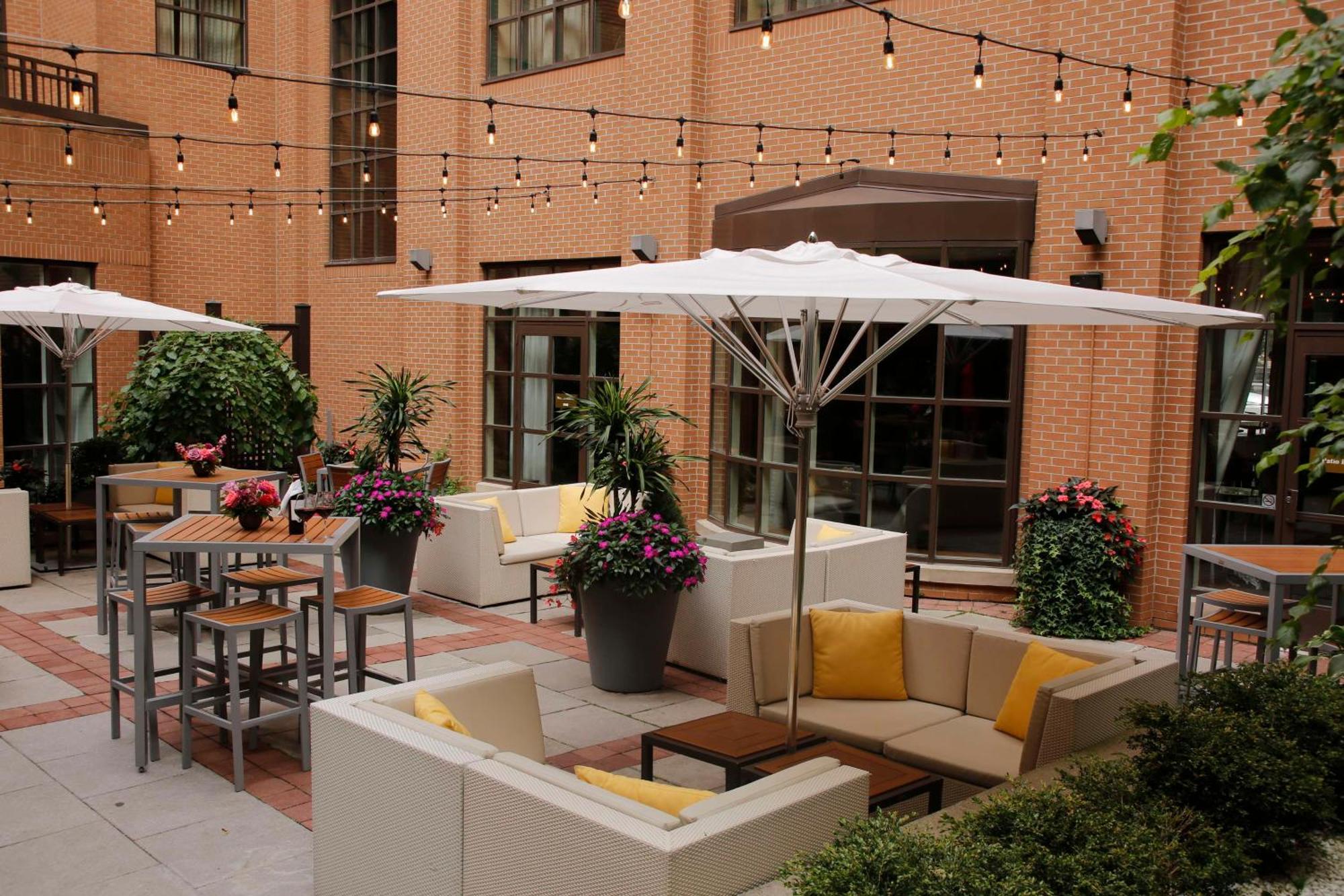 Hotel The Yorkville Royal Sonesta