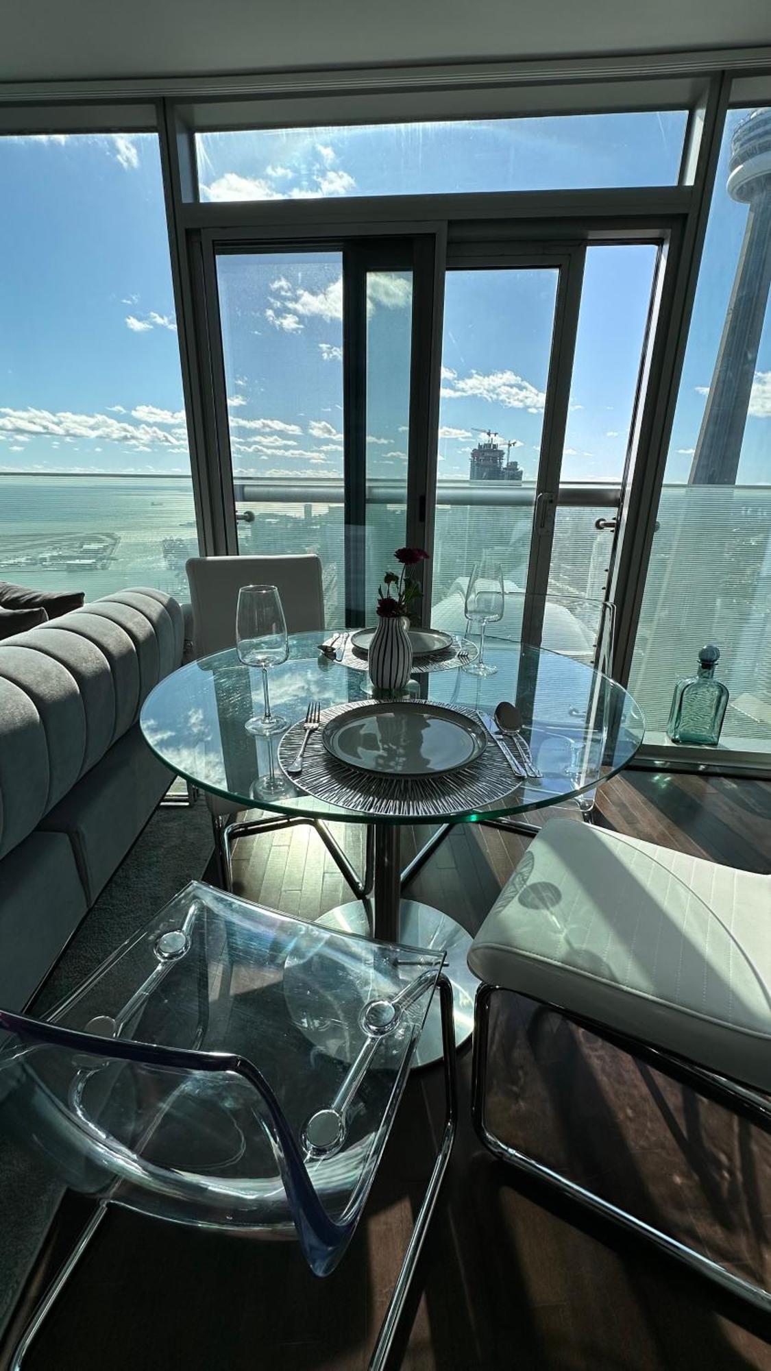 Downtown, Luxury Condo, Cn Tower, Rogers Center, Scocia Arena, Unobstructed View *