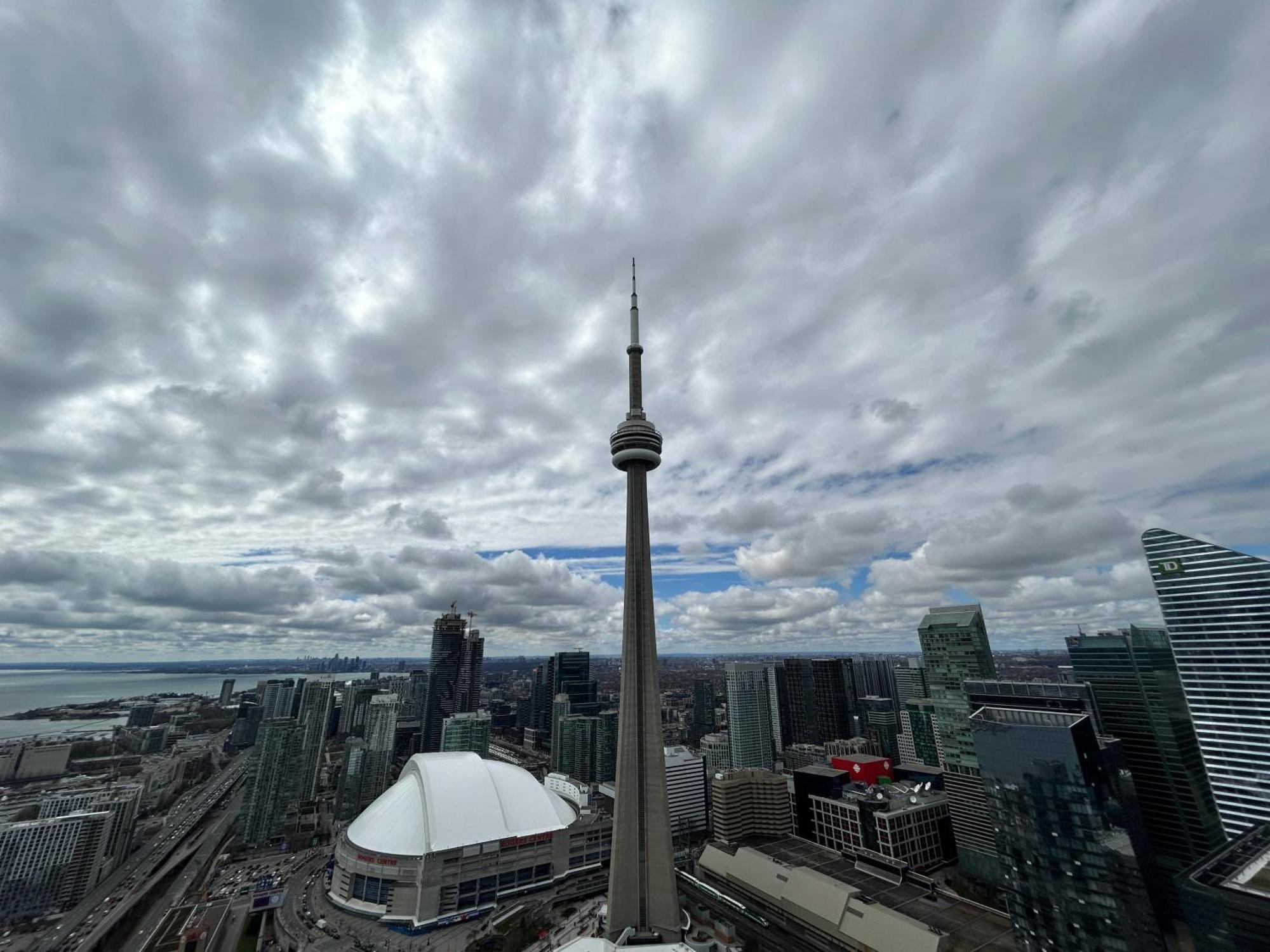 Apartment Downtown, Luxury Condo, Cn Tower, Rogers Center, Scocia Arena, Unobstructed View *