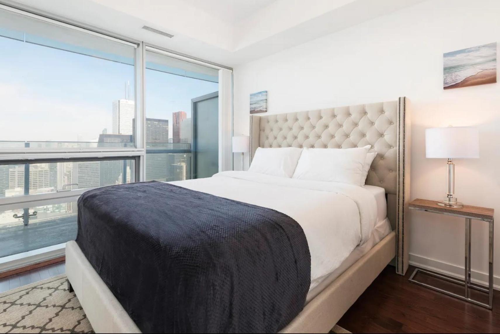 Executive 1 Bedroom - Cn Tower & City View Apartment Toronto
