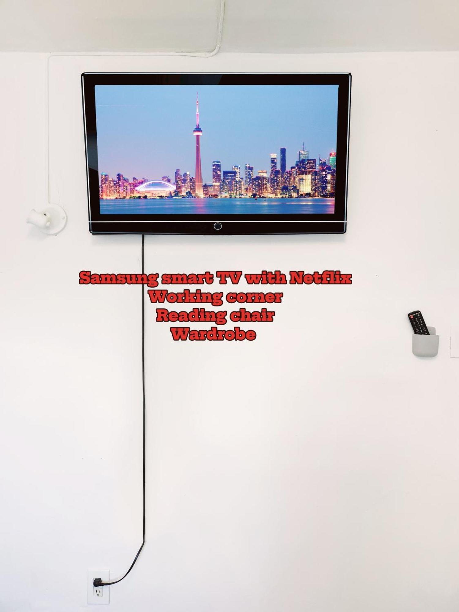 Quadruple Private With Netflix & Laundry, Balcony & Self Check-in Homestay *
