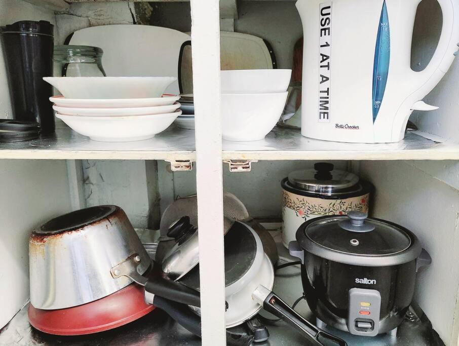 Homestay Quadruple Private With Netflix & Laundry, Balcony & Self Check-in Toronto