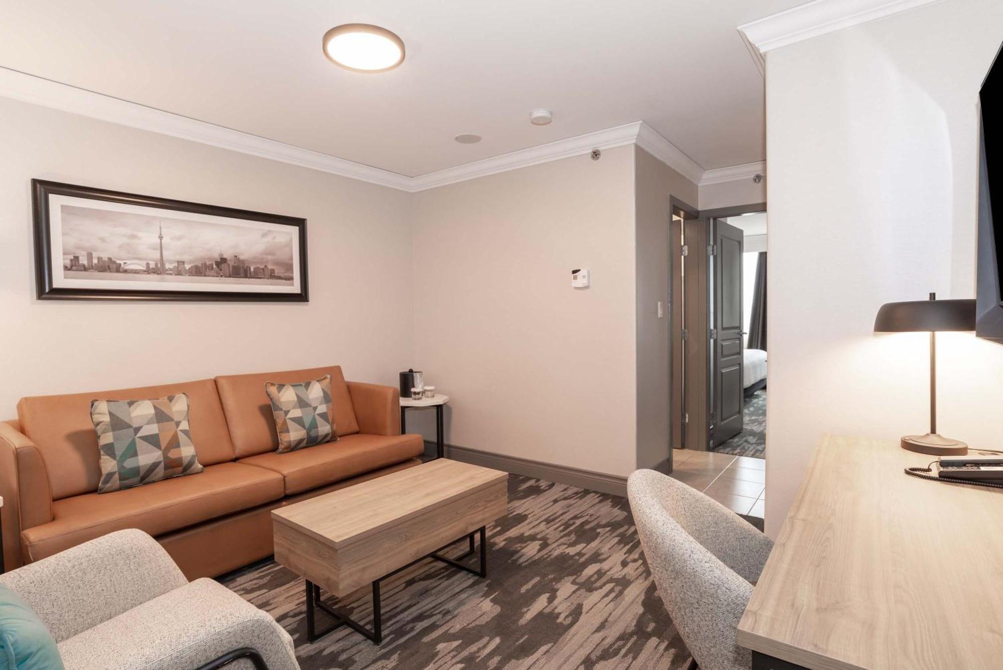 Sandman Signature Airport 4* Toronto