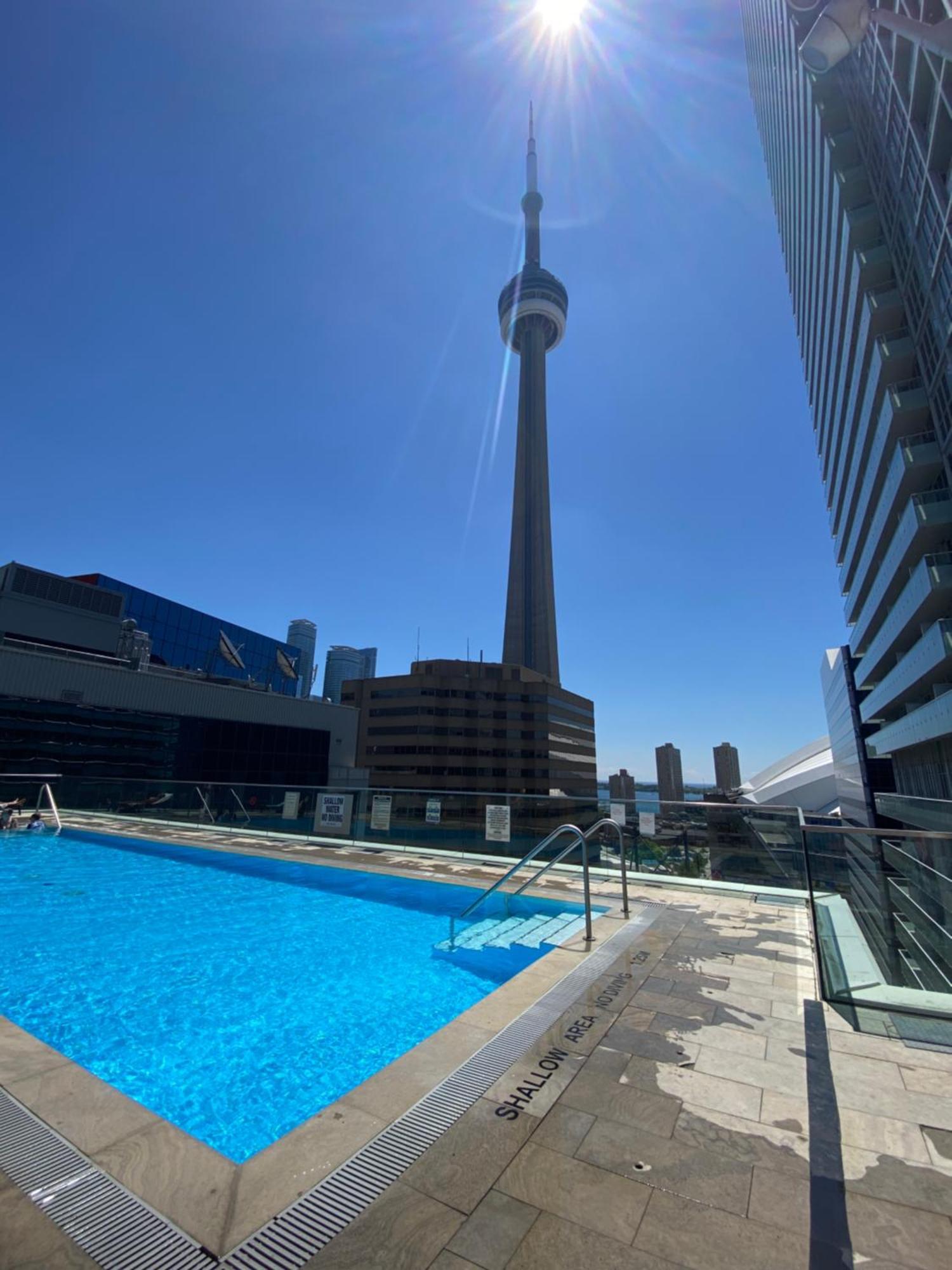 Apartment - Free Parking, Views, Near Cn Tower Toronto