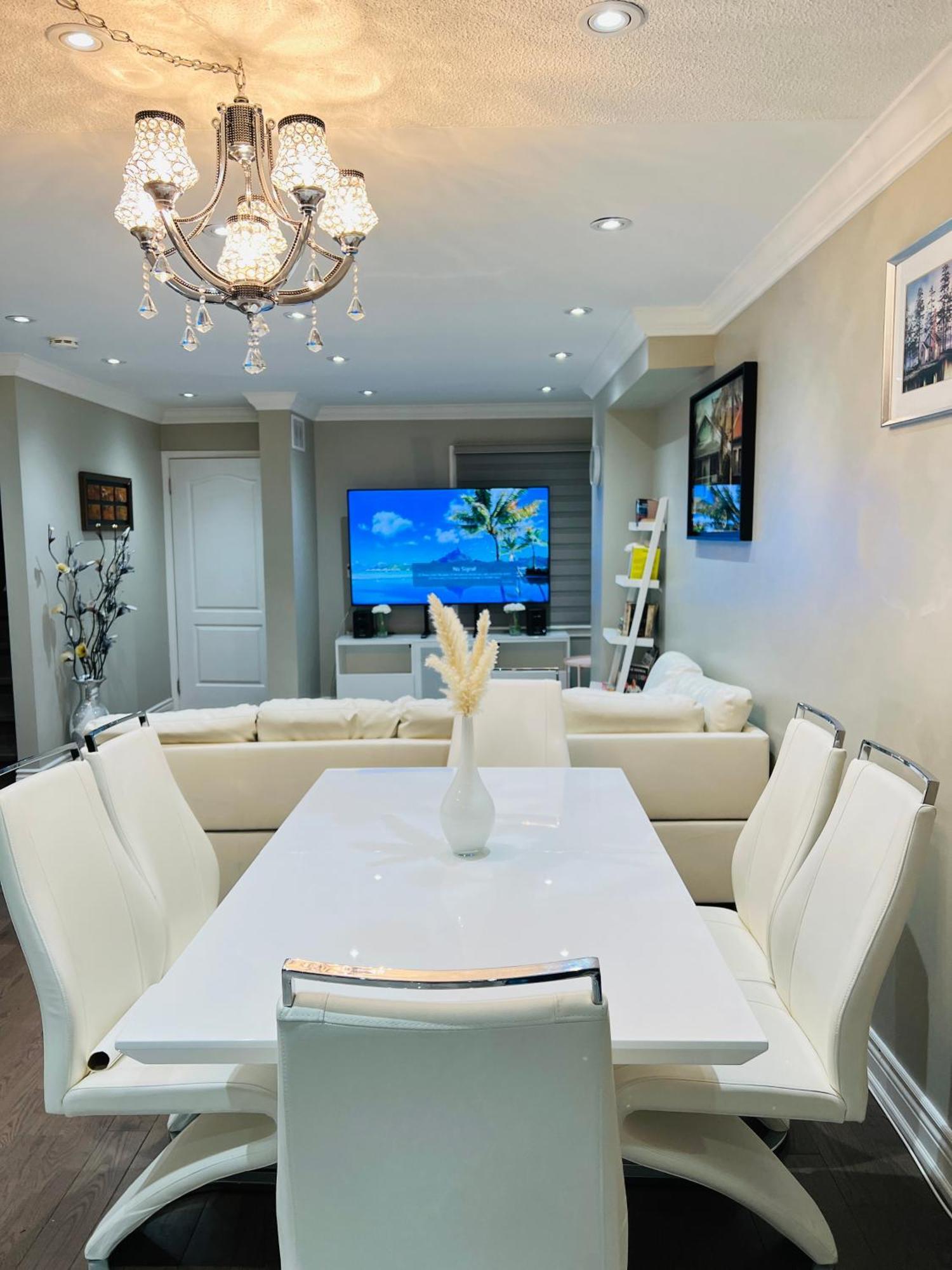 Luxurious House Near Downtown Villa *