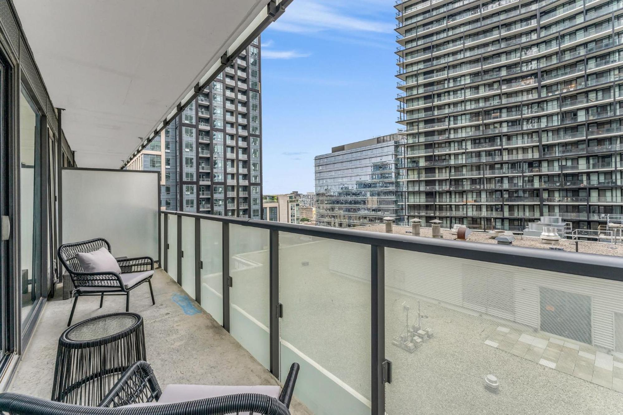 Bespoke 1br Entertainment District