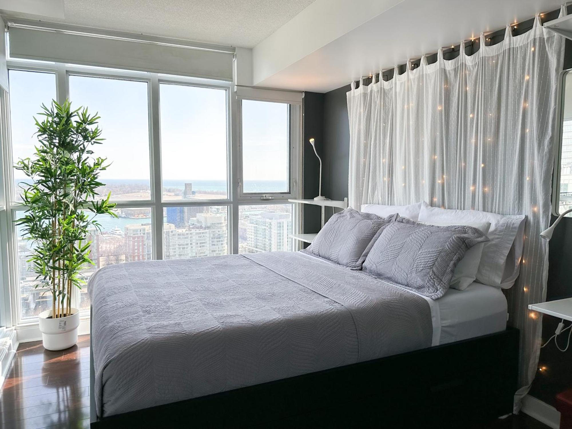 Comfortable Near Rogers Centre Cn Tower & Free Parking * Toronto