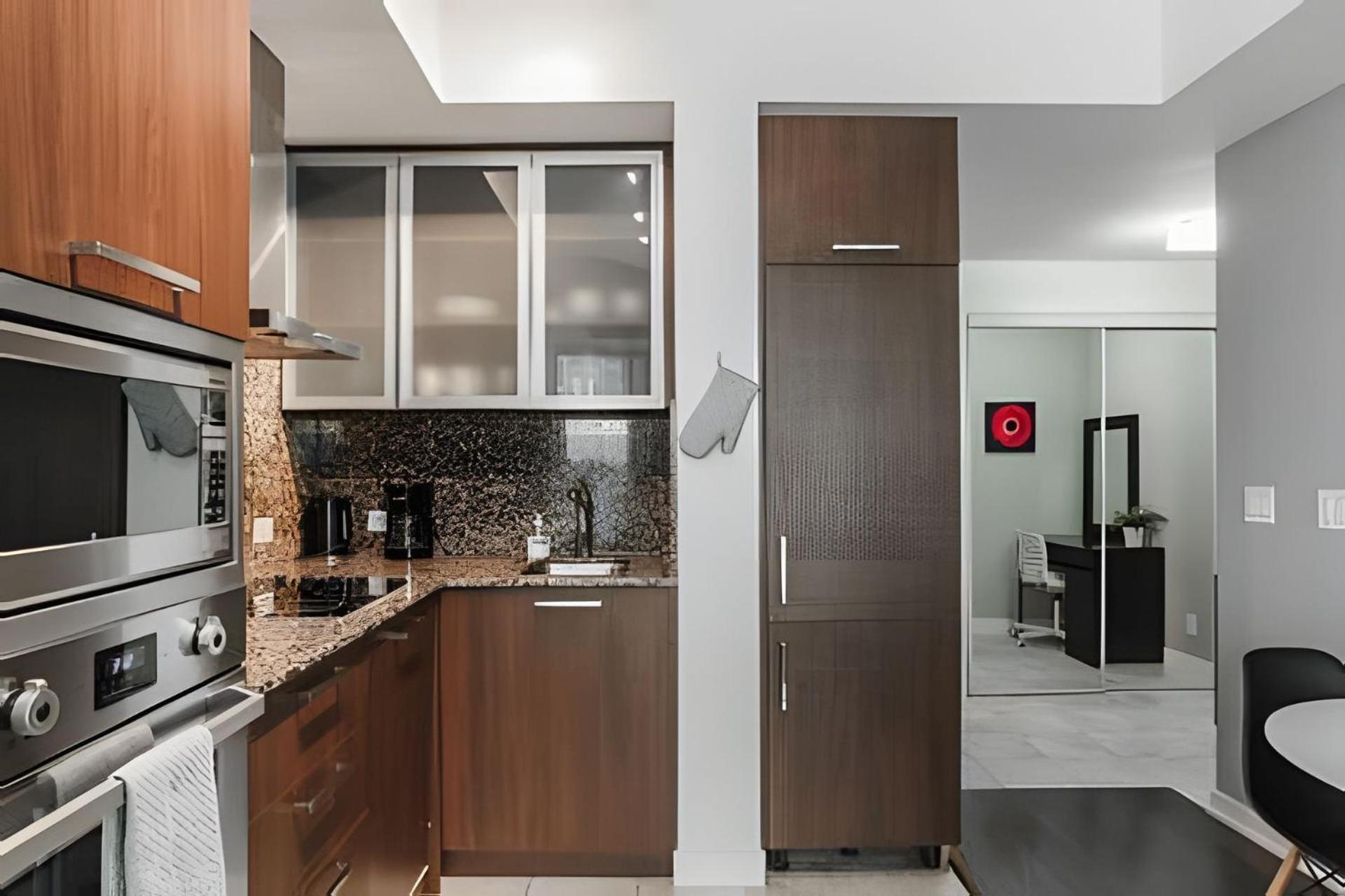 Holiday home Waterfront 1 Bdr, 2bed, Cn Tower, Parking 4 Guests Toronto