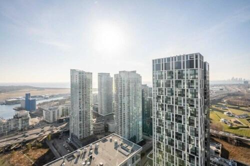 Modern Stylish - 5 Min From Cn Tower Holiday home
