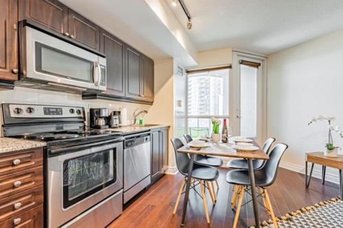 Fort York - Cne Apartment *