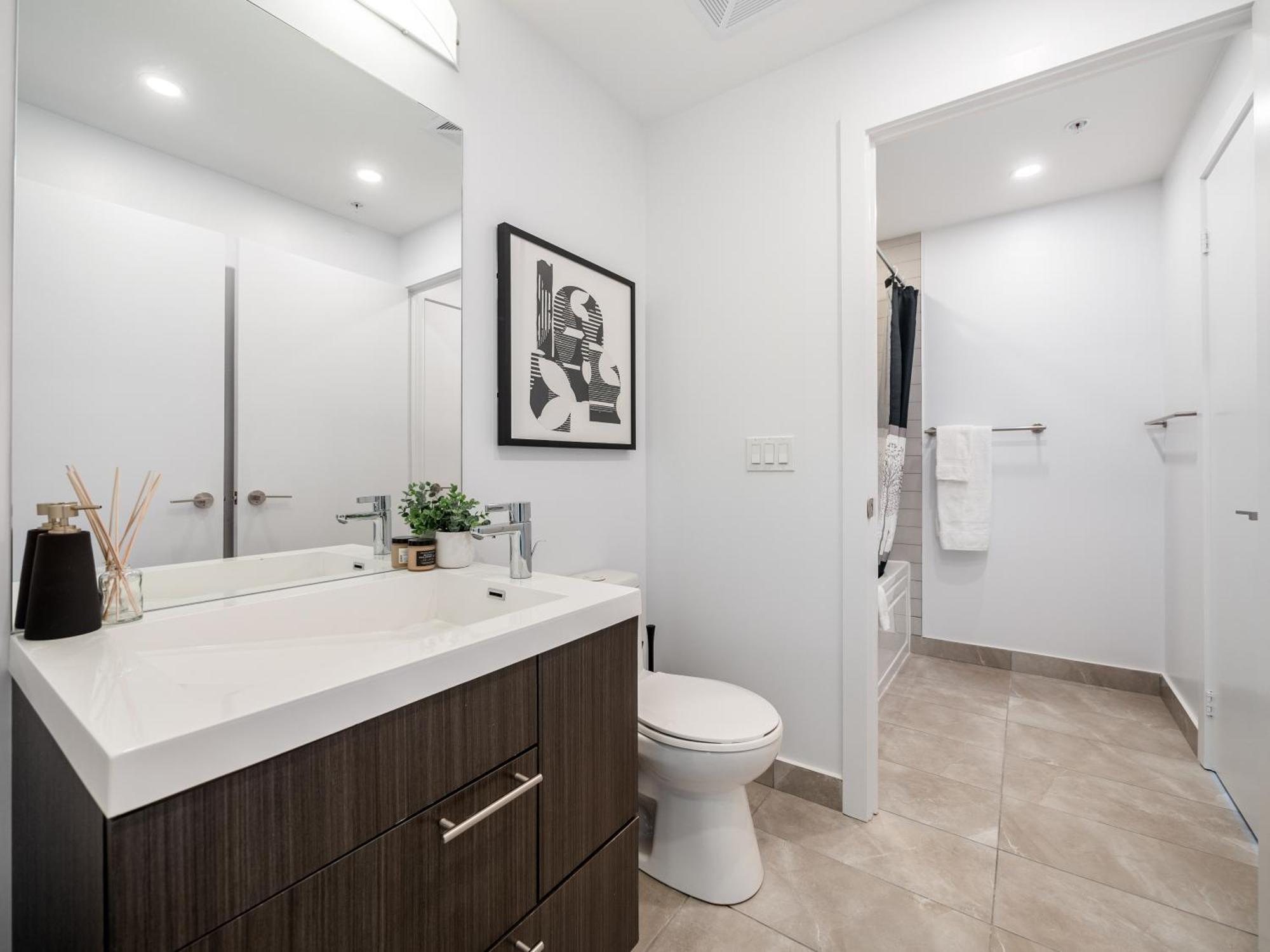 Parc - Entertainment District Apartment