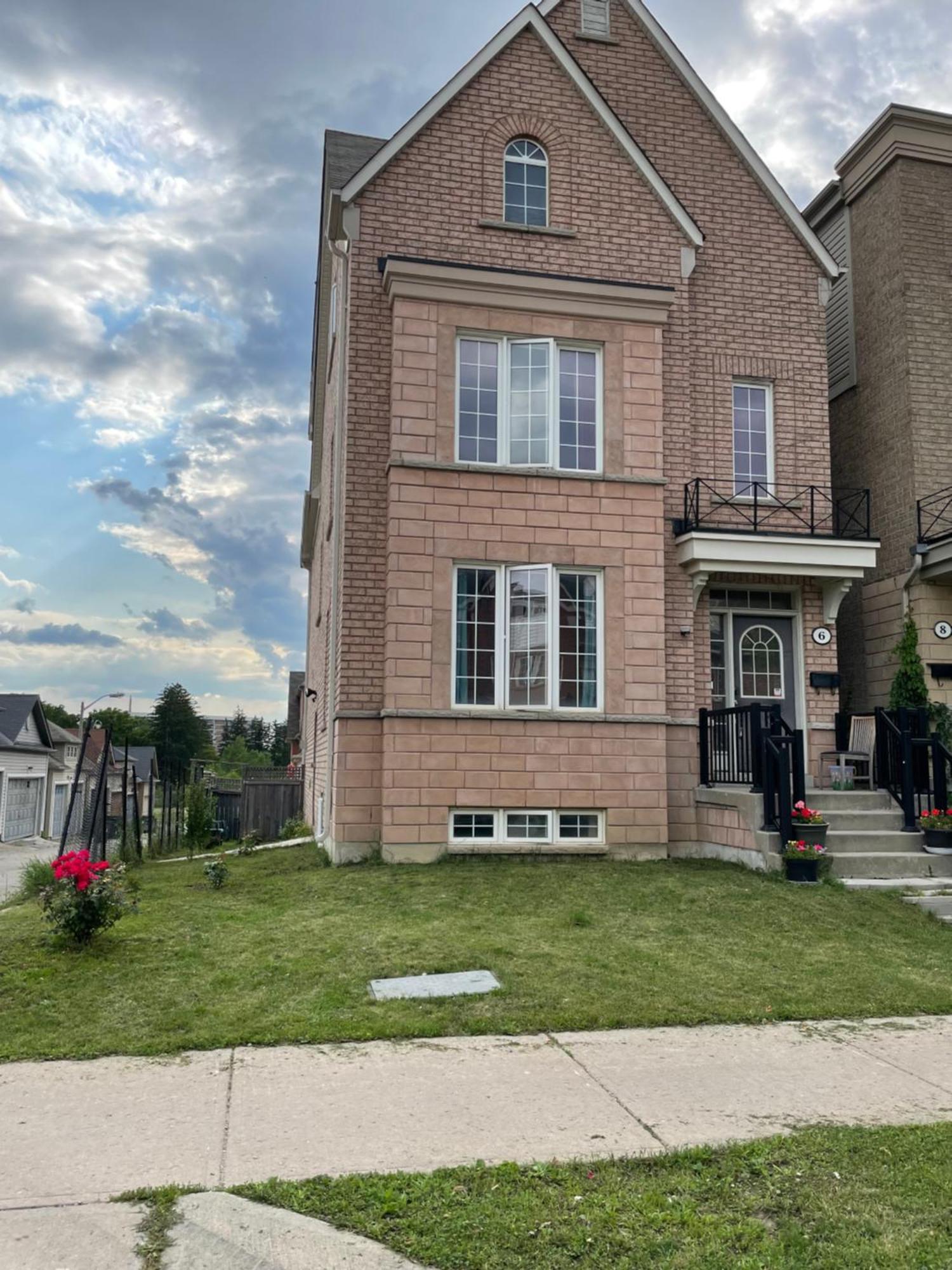 Guest house Nice At York University