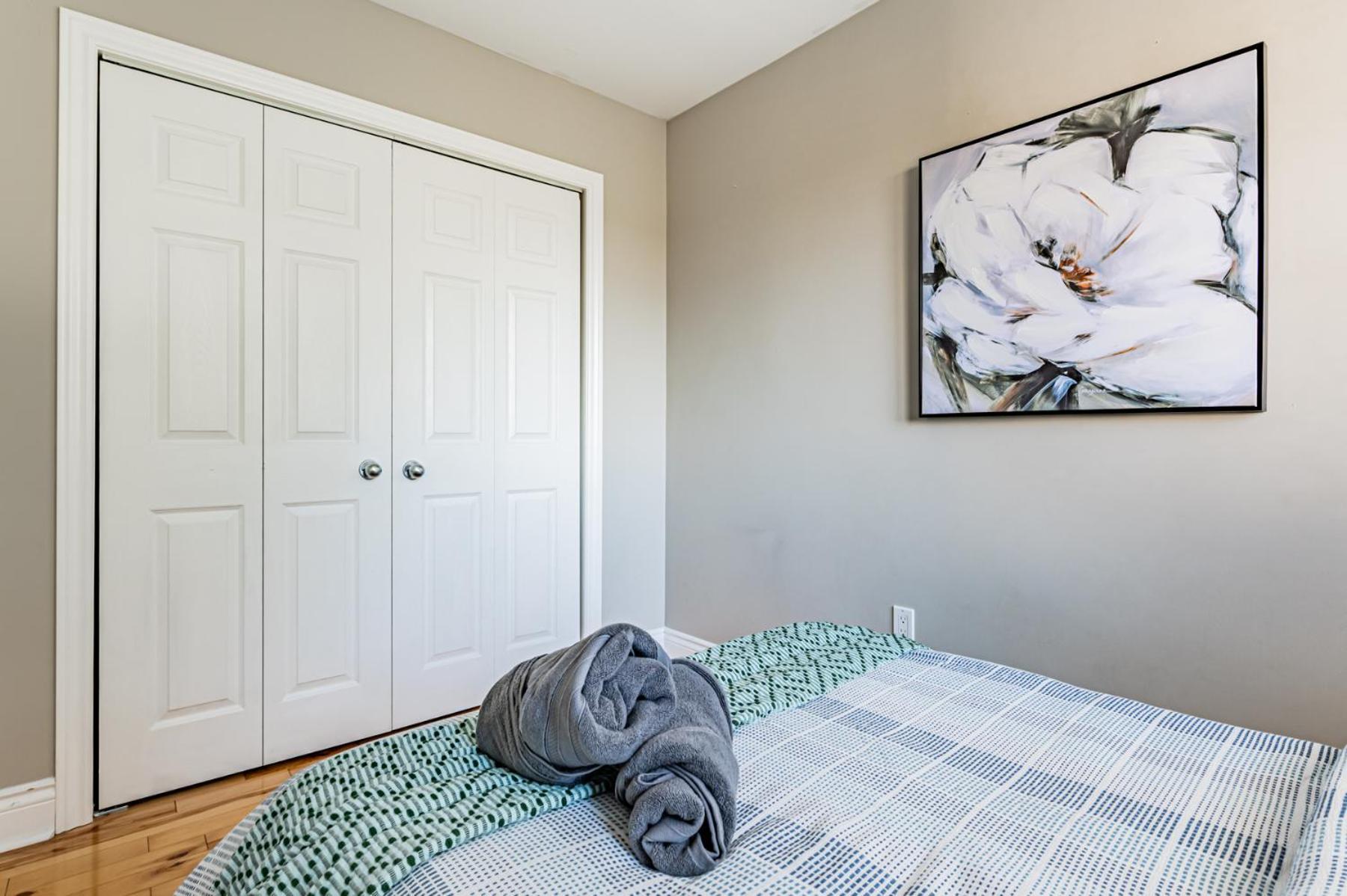 Squires Apartment Toronto