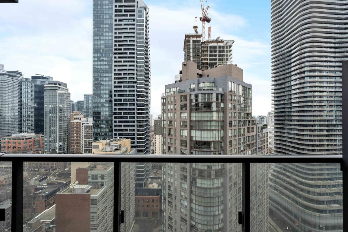 Pleasant 1br Sofa Bed Close To Uoft Apartment Toronto