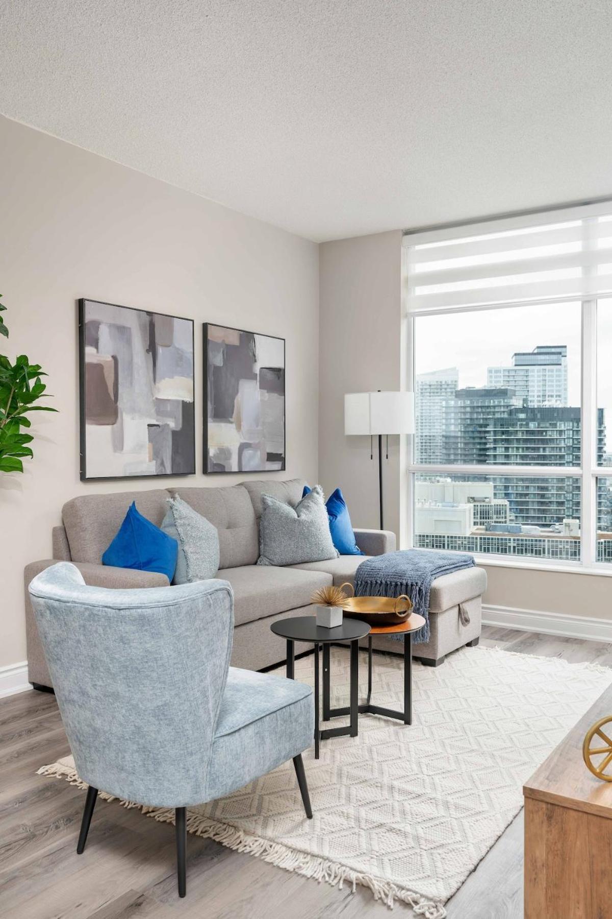 Modern 1br Hideaway Cn Tower Views Parking *