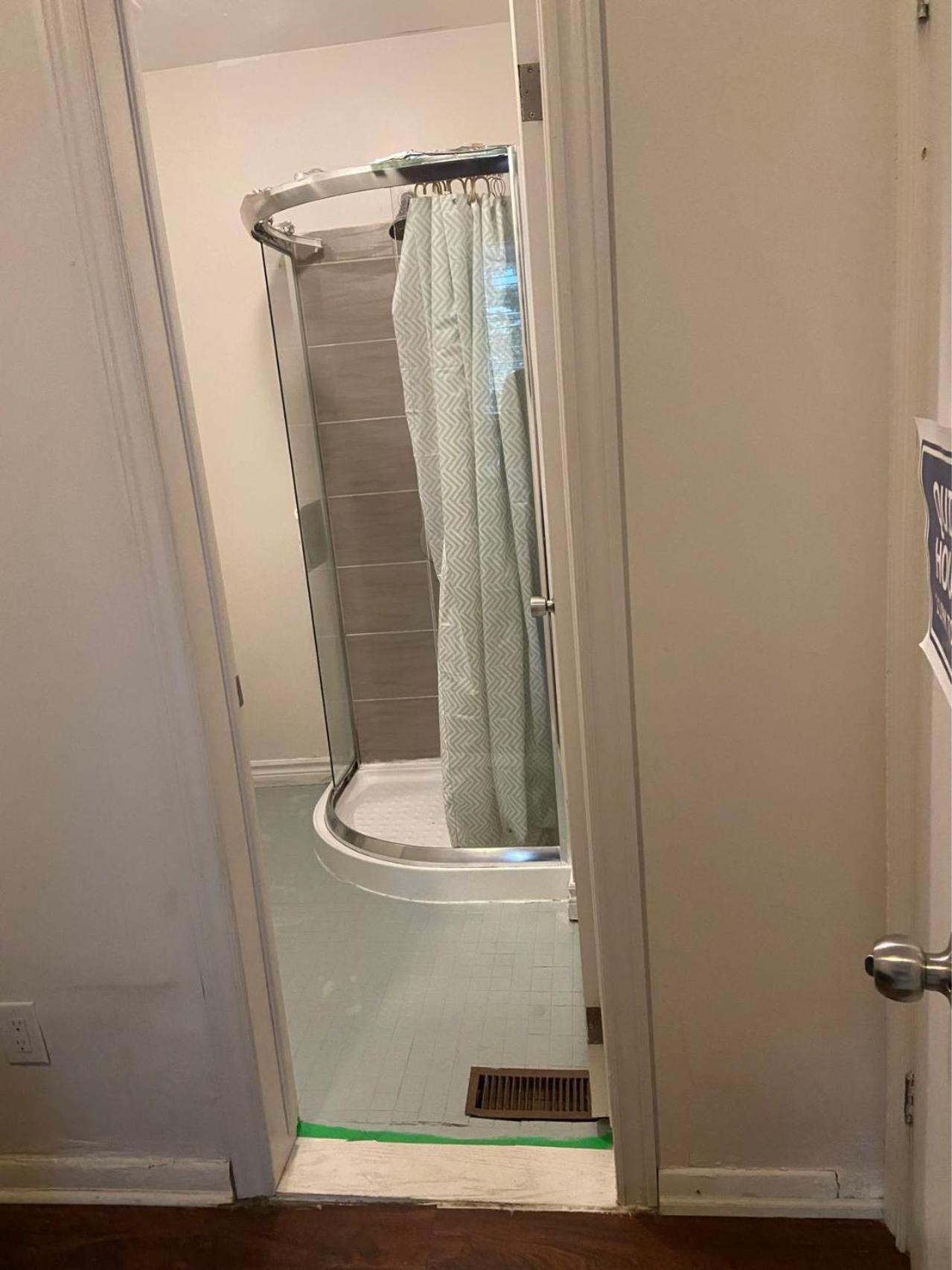 Budget Triple With En Bathroom 36a *