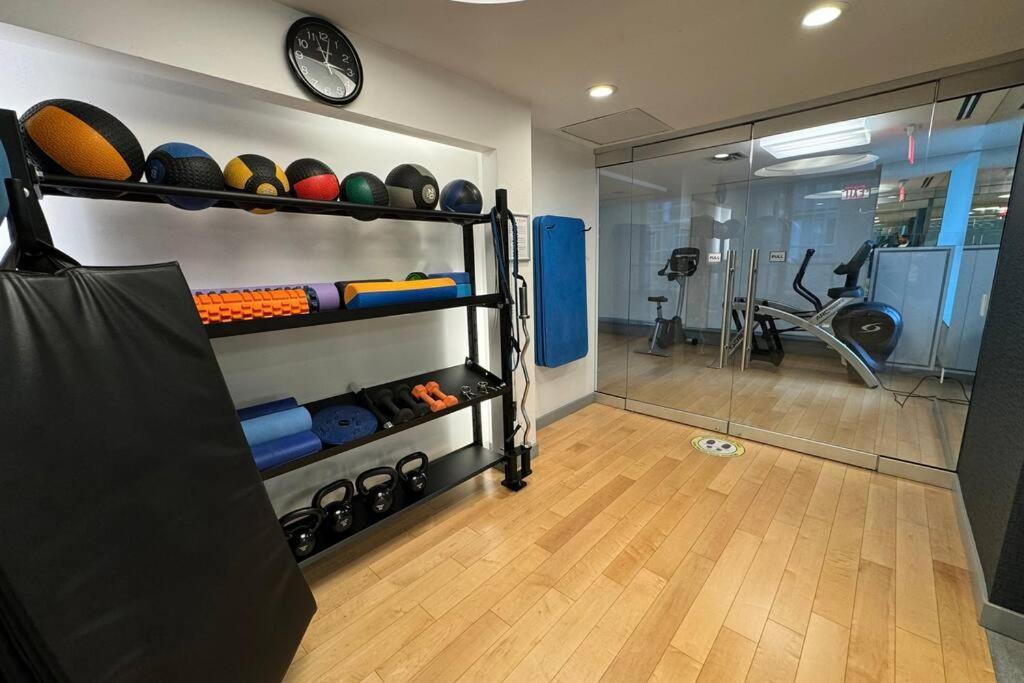 Apartment Amazing View 2br St Lawrence Market Condo, Downtown Toronto