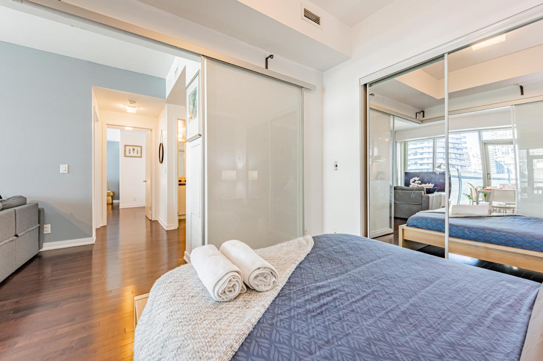 Downtown Apartment *