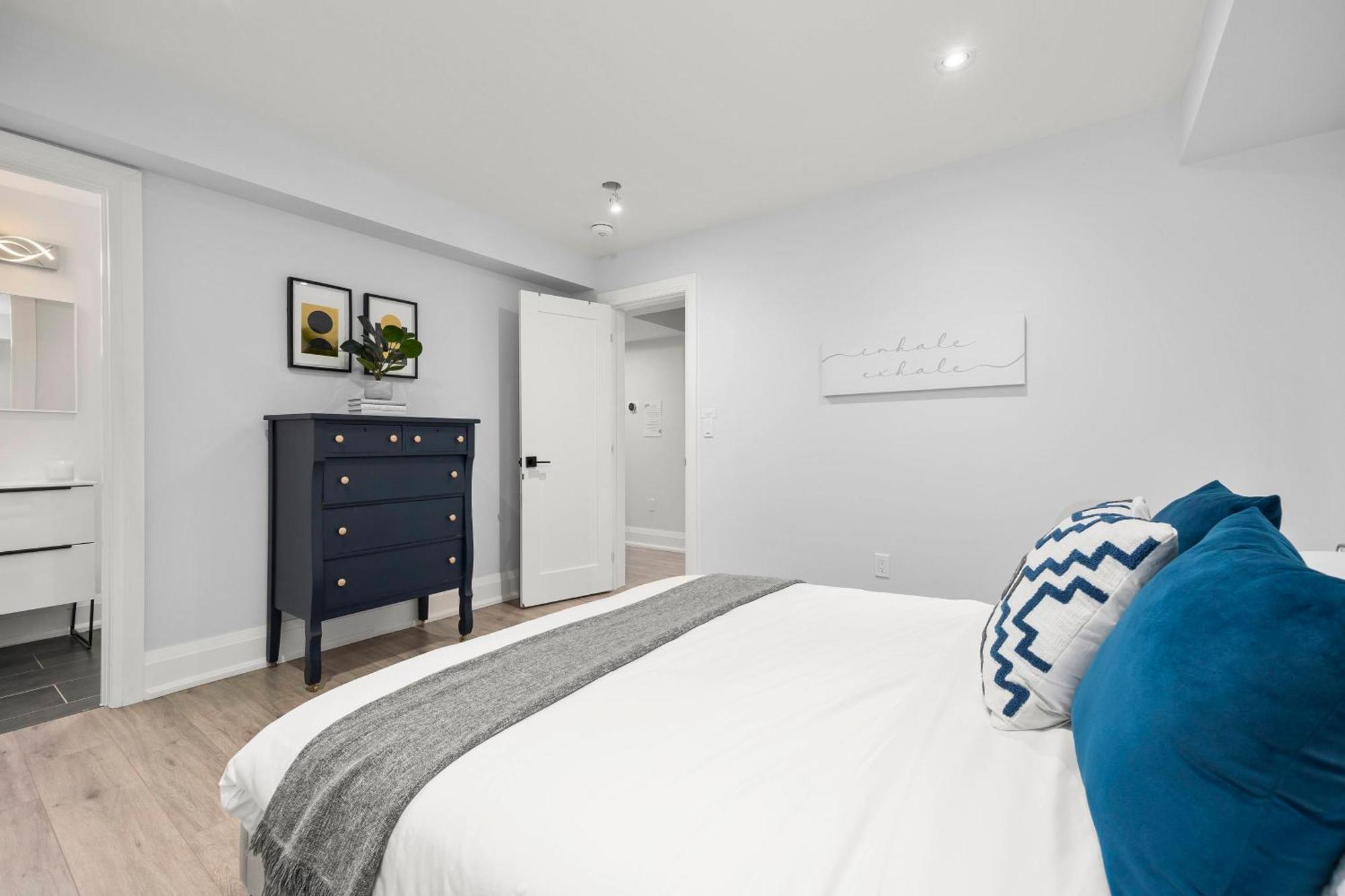 Homestay Cozy Renovated Luxurious Guest Located In Toronto