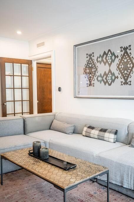 Expansive & Views Apartment *