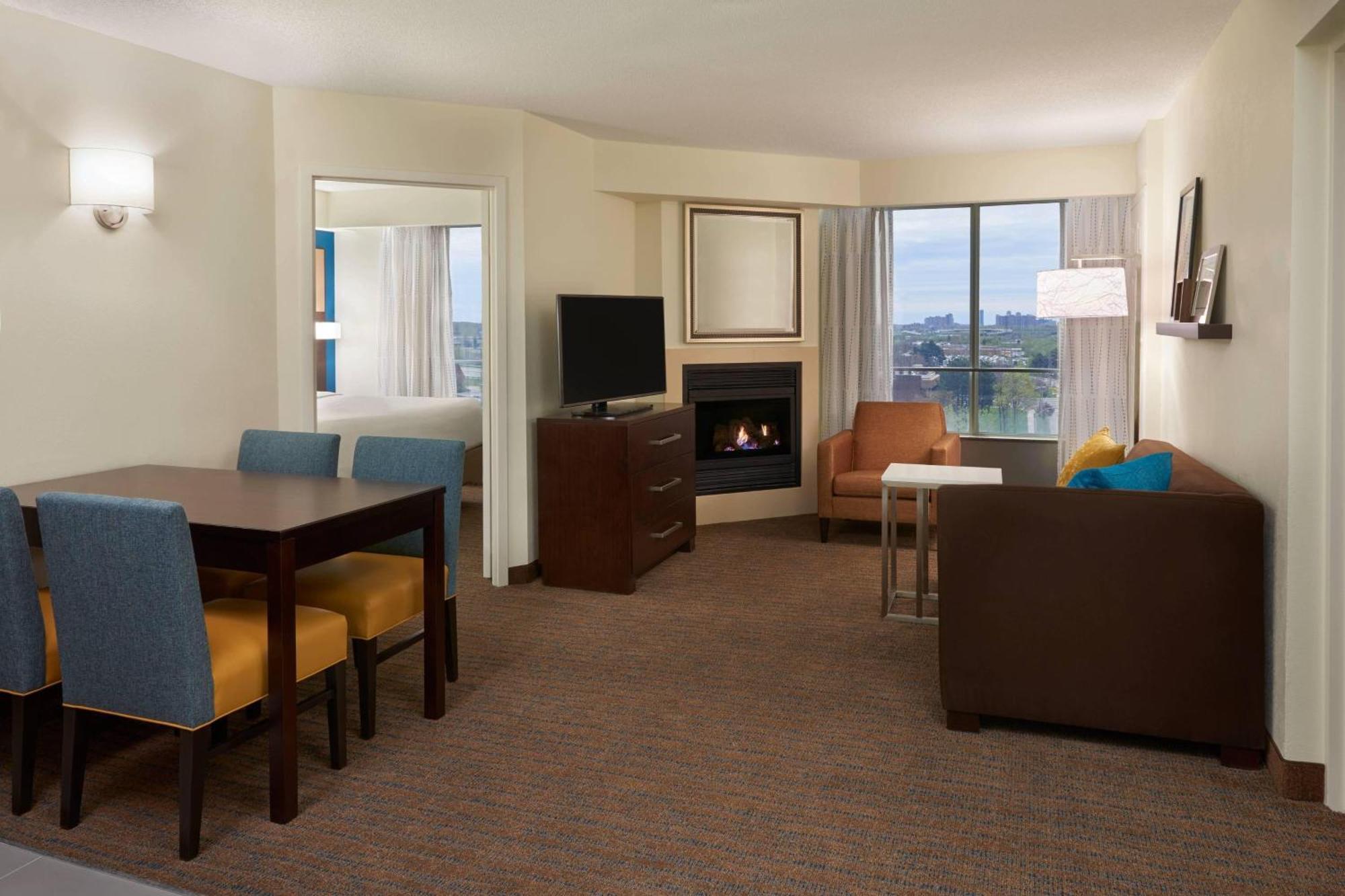 By Marriott Airport Hotel