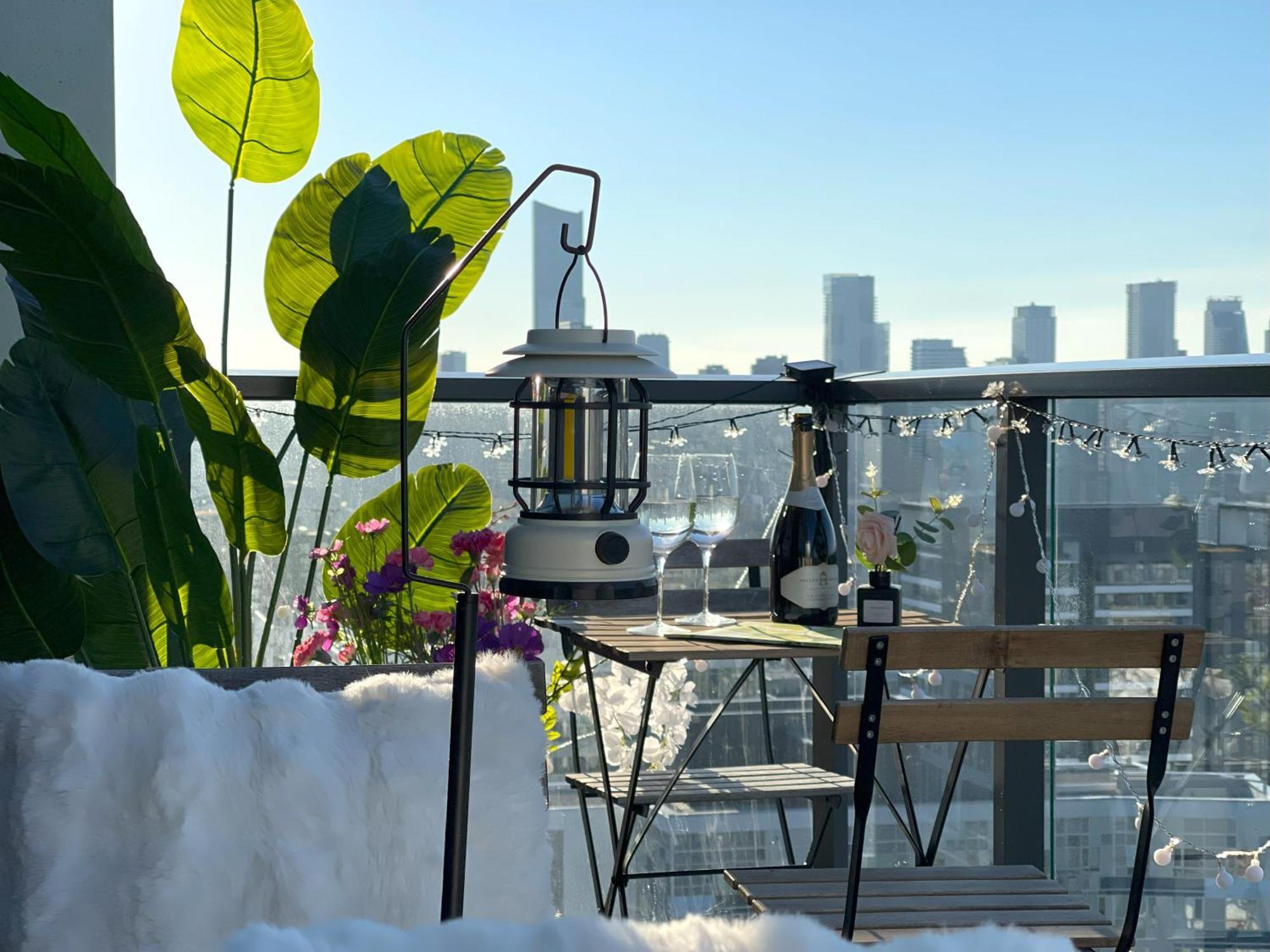 Deluxe Penthouse Two Bedrooms Skyline Cn Tower Lakeview Dt Aparthotel Toronto