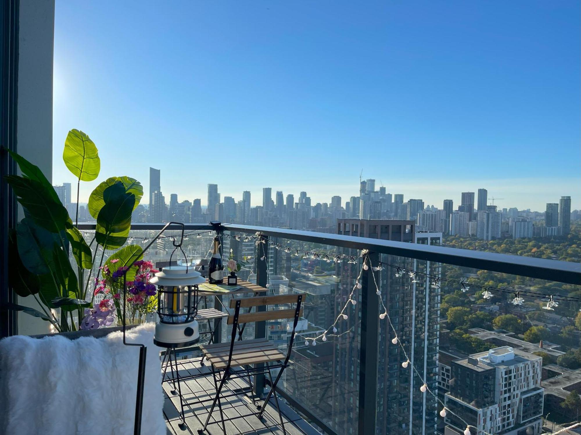 Deluxe Penthouse Two Bedrooms Skyline Cn Tower Lakeview Dt *