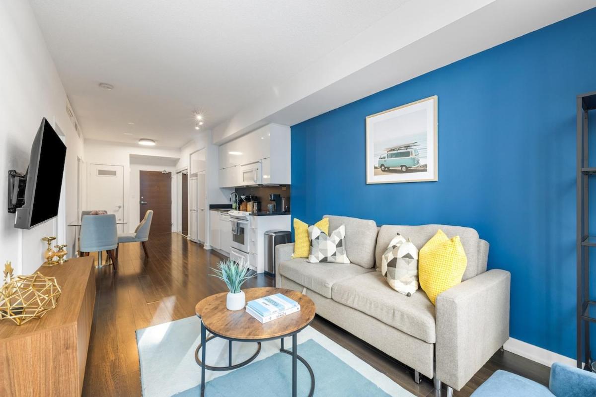 Rogers Centre Sleeps 6 Apartment Toronto