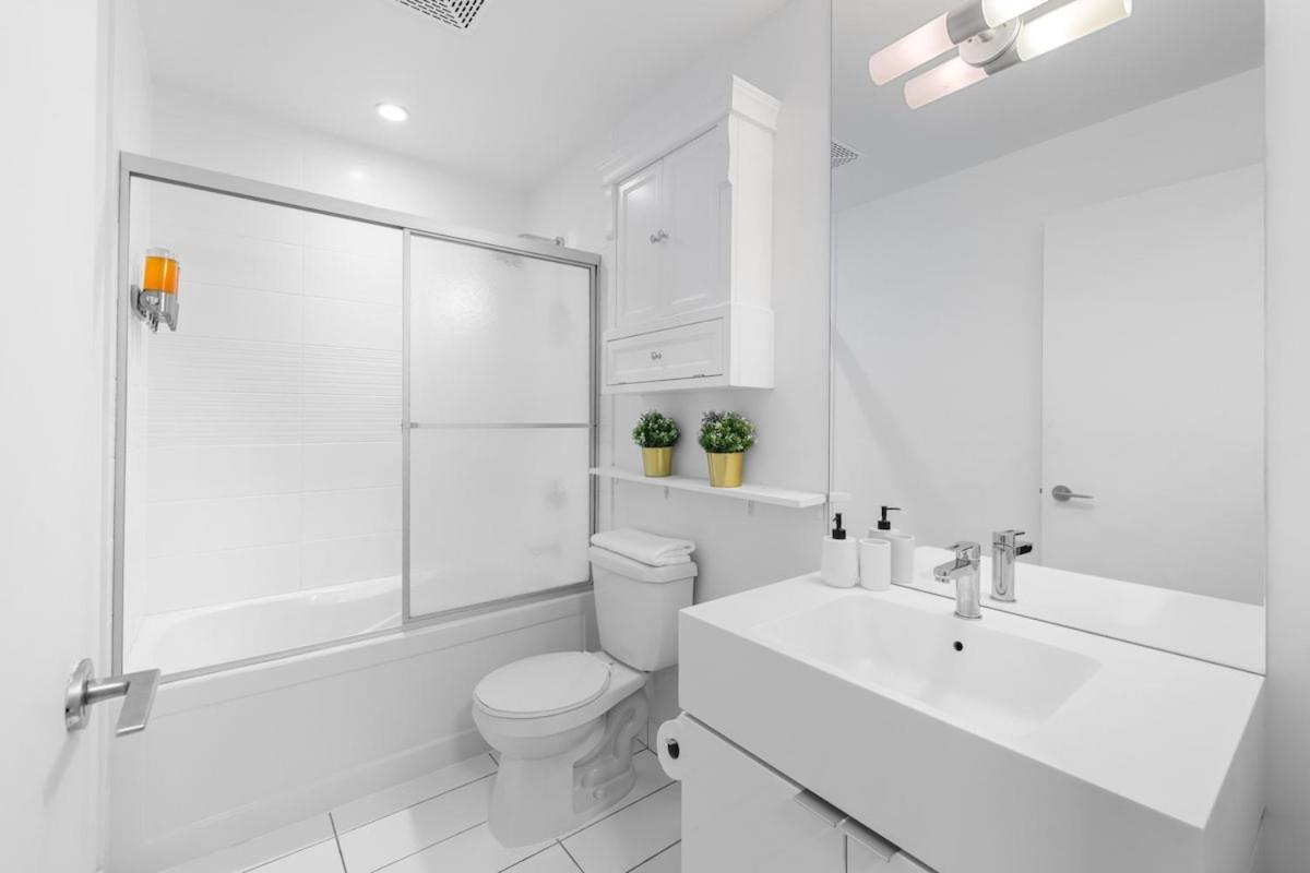 Rogers Centre Sleeps 6 Apartment Toronto