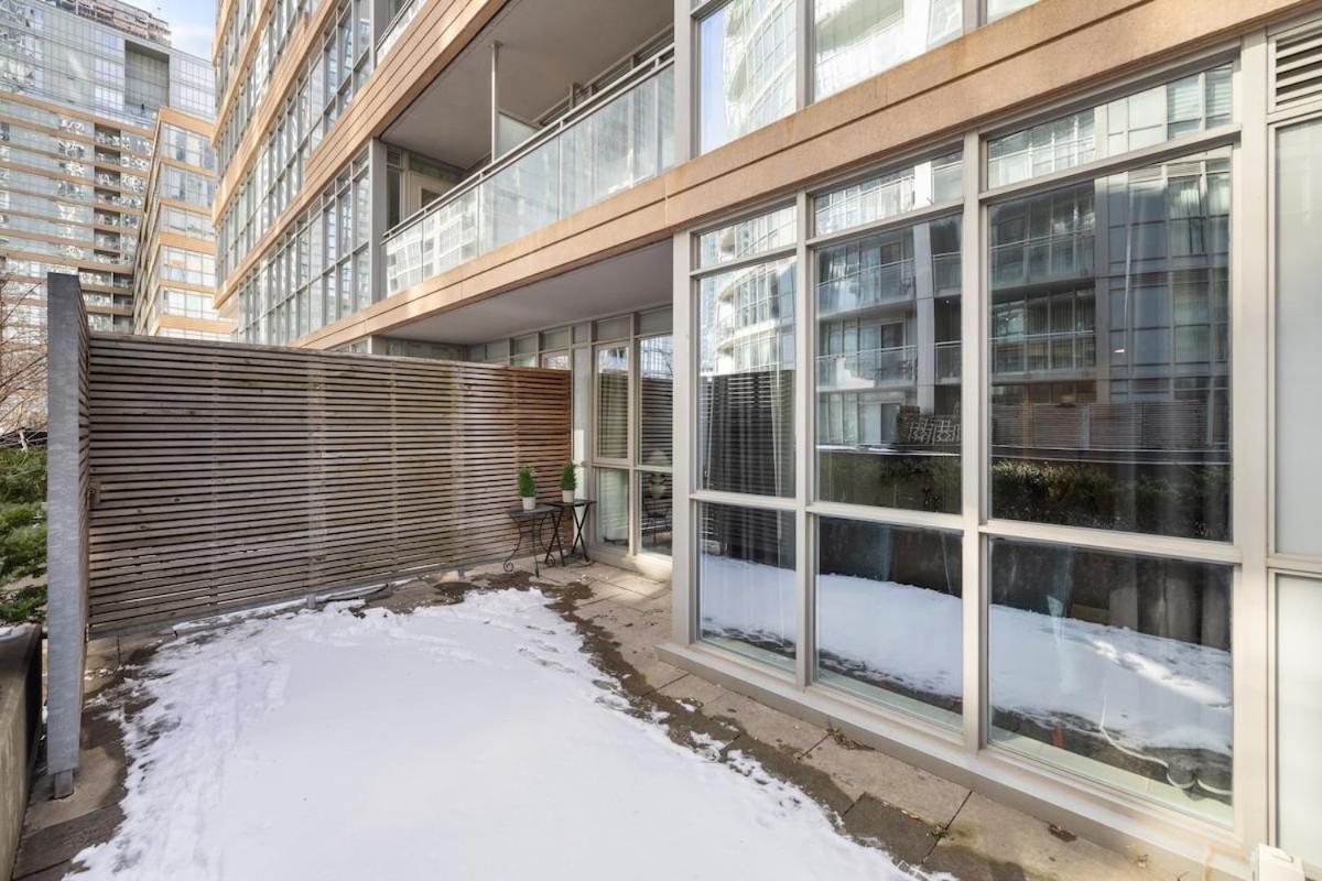 Rogers Centre Sleeps 6 Apartment Toronto