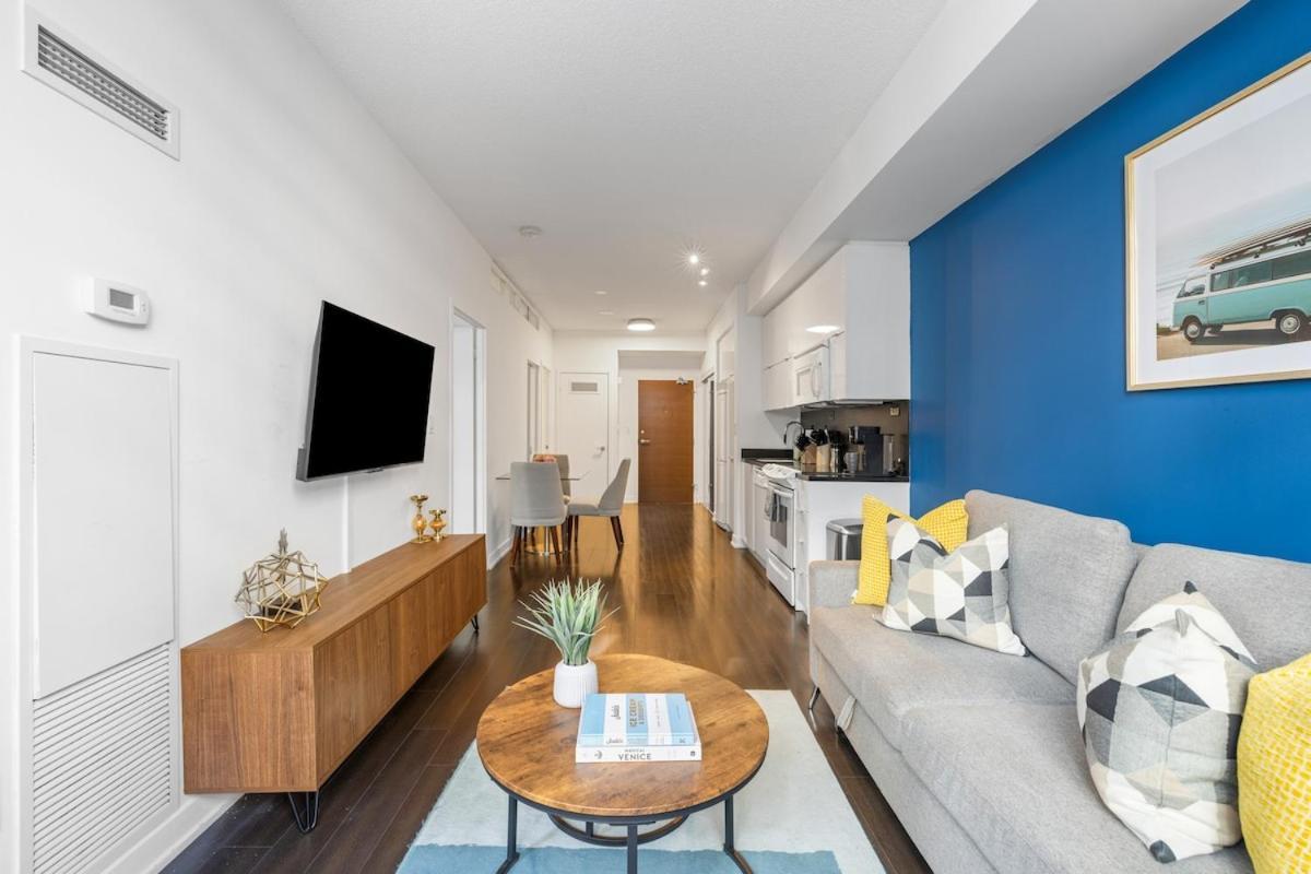 Rogers Centre Sleeps 6 Apartment Toronto