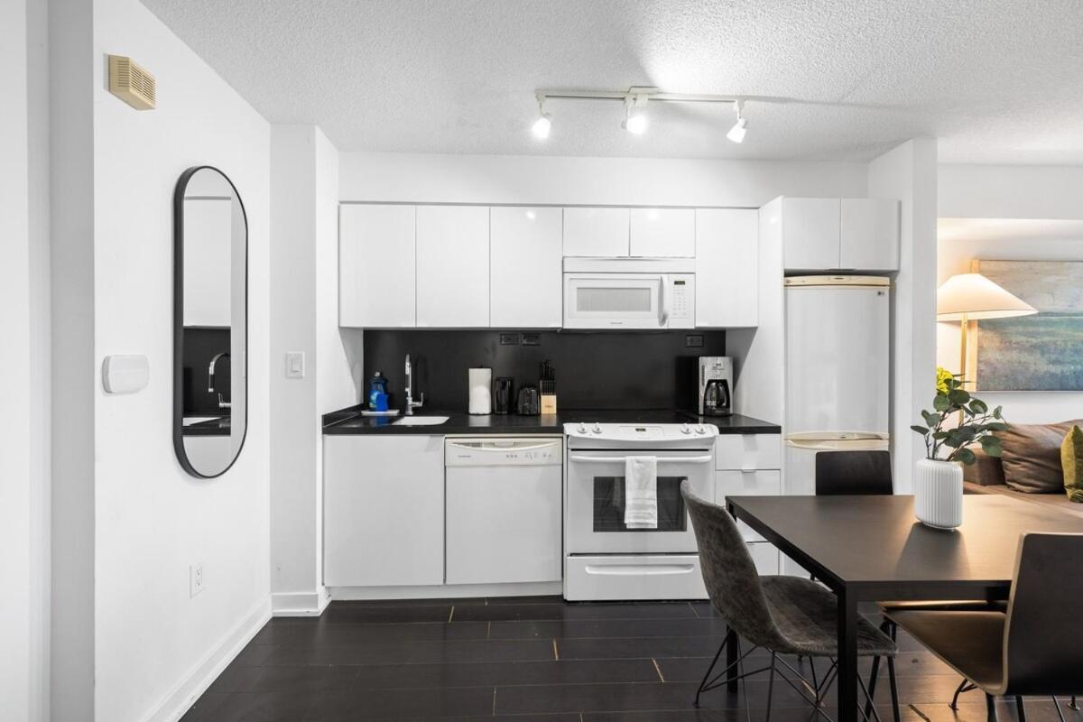 Modern 1br King Suite, Downtown Toronto
