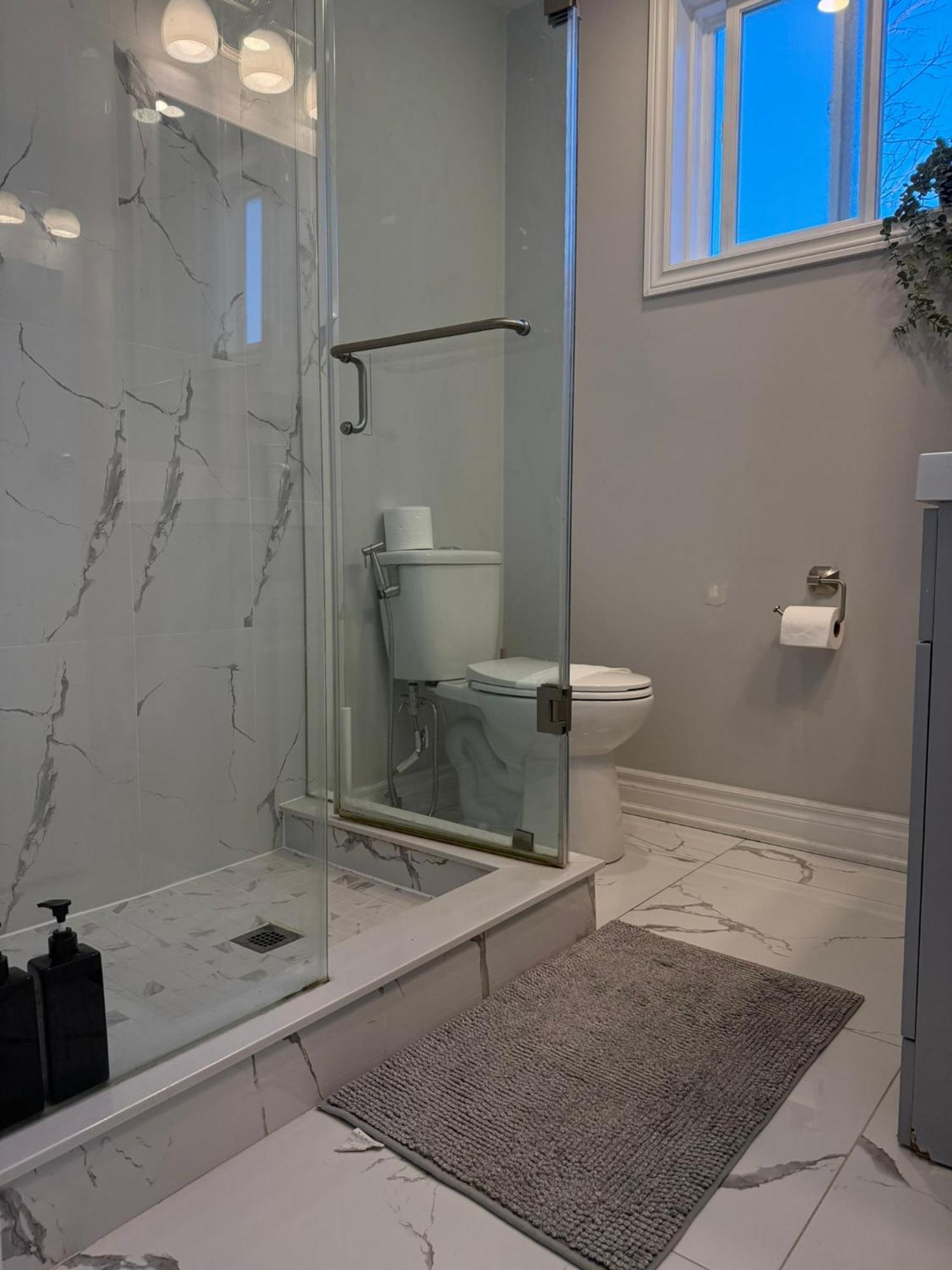 3-bedroom House In Little Italy Downtown-free Parking Holiday home *