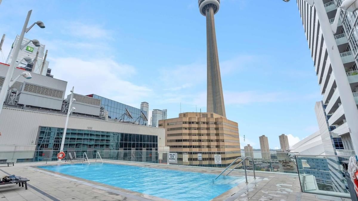 Apartment 2 Bed 2 Bath Cn-tower And Lakeviews- Parking *