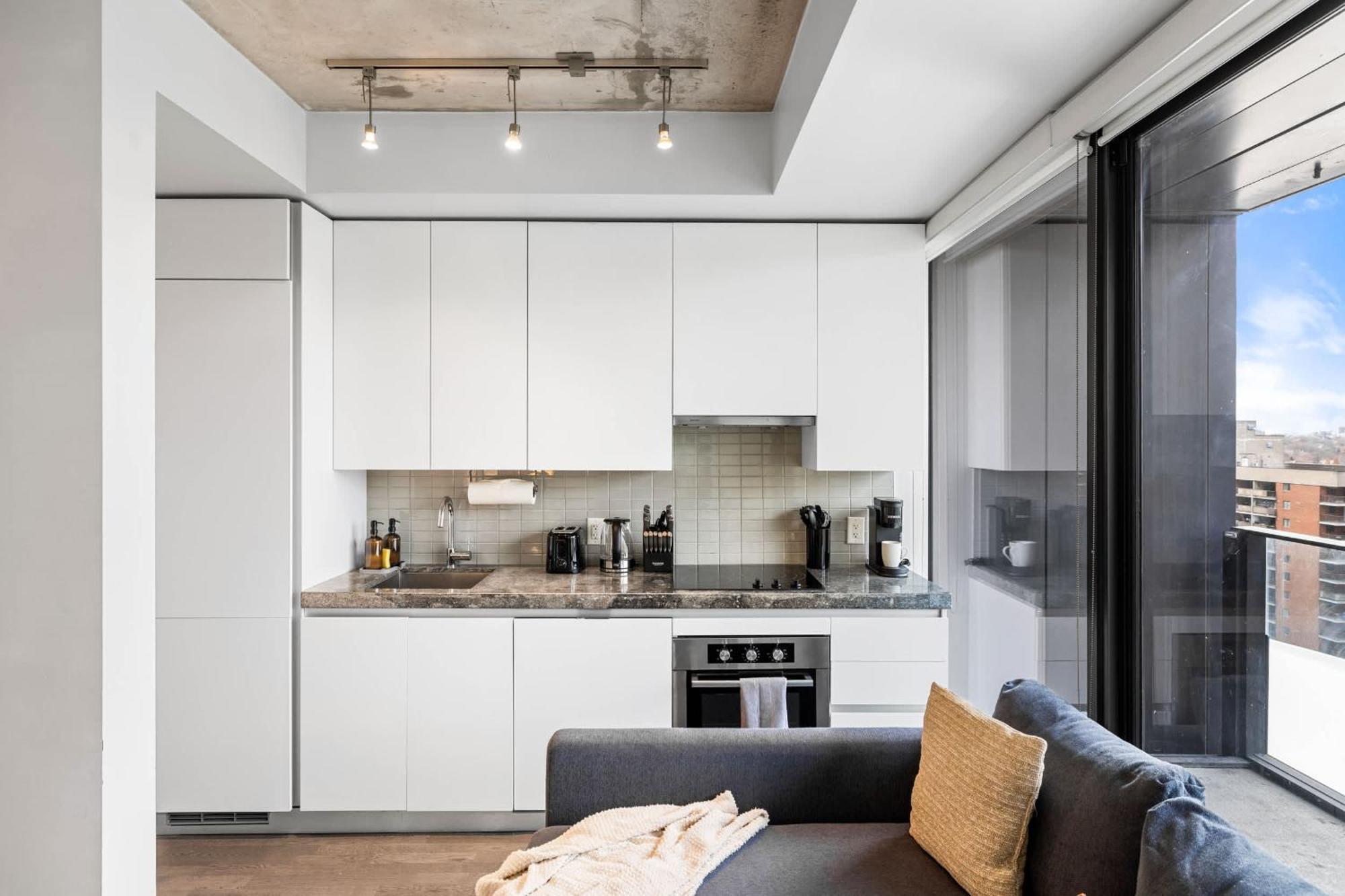 Apartment King St W Haven Steps To Gourmet Dining Toronto
