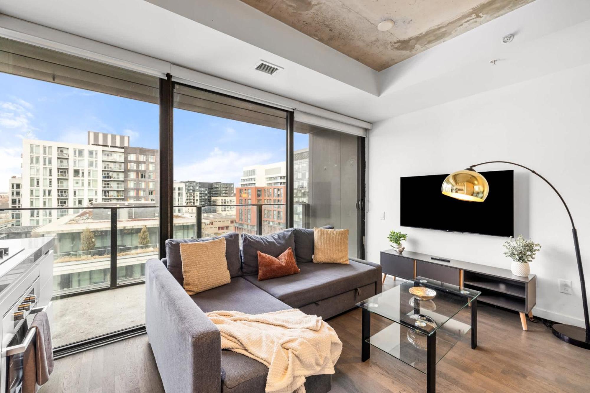 Apartment King St W Haven Steps To Gourmet Dining Toronto