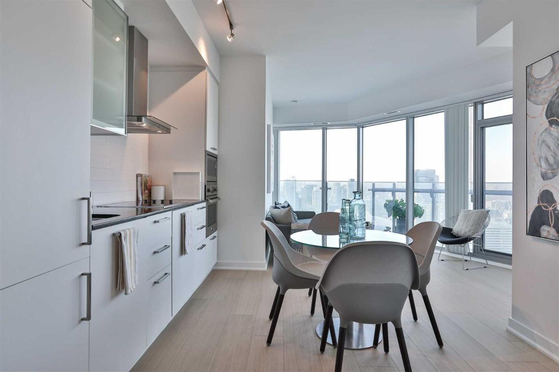 Grand Royal Apartment Toronto