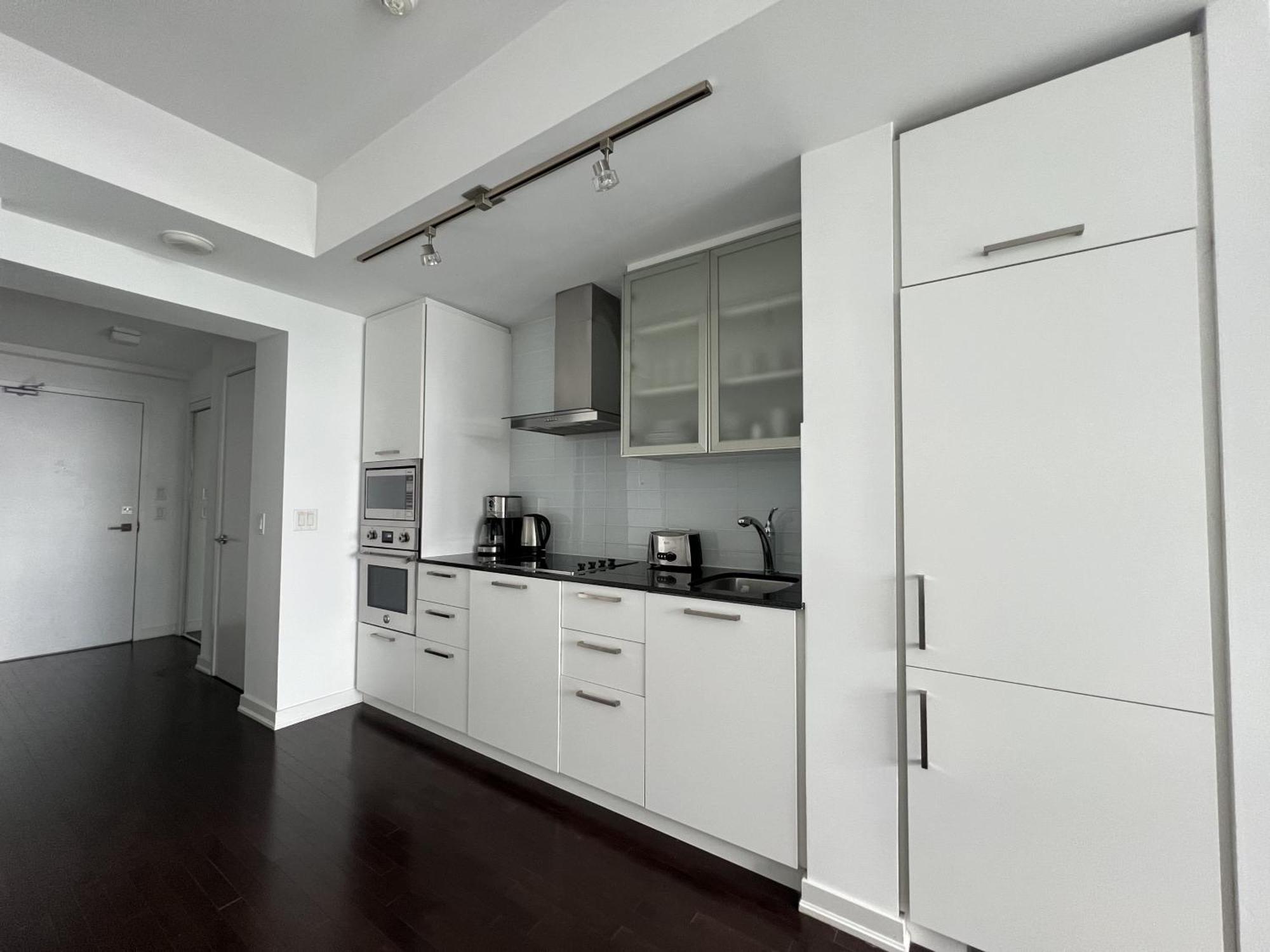 Grand Royal Apartment Toronto